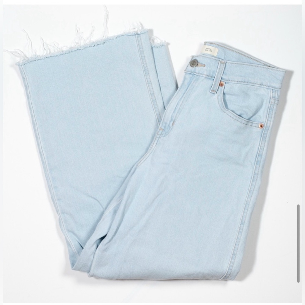Levi Strauss Signature Women's Heritage High-Rise Wide Leg Jeans 16 - Picture 11 of 14